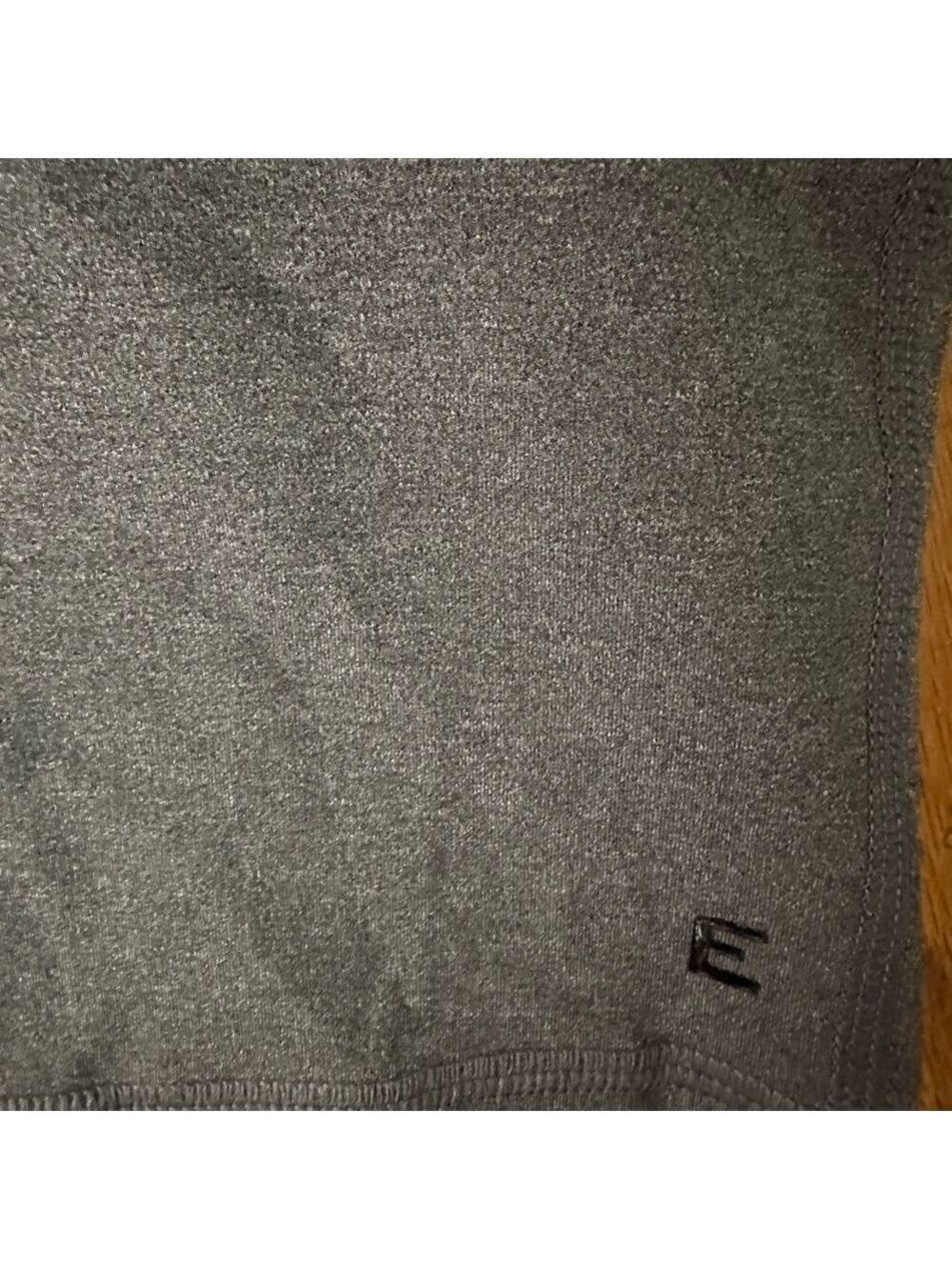 Everlane The Perform Tank - Picture 6 of 7
